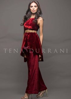 Velvet Stylish Dresses, Lohri Outfits For Women, Velvet Dress Designs Fashion, Velvet Dress Designs Pakistani, Velvet Dress Ideas, Latest Velvet Dresses, Velvet Dresses Outfit, Velvet Suit Design, Trendy Outfits Indian