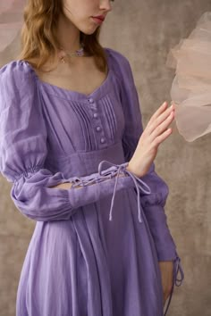 Modern Regency Fashion, Closet Corners, Purple Linen Dress, Maxi Linen Dress, Dress Medieval, Cottagecore Dresses, Woman Costume, Dressing Ideas, Regency Dress