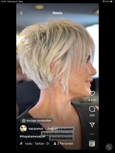 Cute Short Haircuts, Chin Length Hair, Pixie Haircut For Thick Hair, Growing Out Short Hair Styles, Latest Short Hairstyles, Trendy Short Haircuts, Edgy Short Hair, Short Choppy Hair