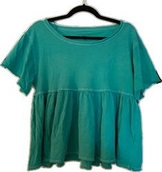 Soft-washed Short Sleeve Tops For Layering, Casual Soft-washed Tops For Spring, Green Trendy Short Sleeve Top With Relaxed Fit, Trendy Green Relaxed Fit Short Sleeve Top, Trendy Green Short Sleeve Top With Relaxed Fit, Green Relaxed Fit Short Sleeve Top, Green Short Sleeve T-shirt For Layering, Green Casual Short Sleeve Top With Relaxed Fit, Green Relaxed Fit Casual Short Sleeve Top