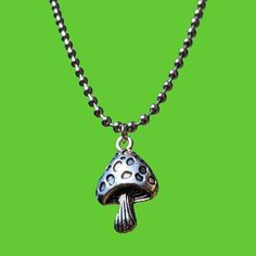 Product size: Circumference 60cm Product weight: 10g Product style: Sterling Silver + Alloy Amanita Muscaria, Metal Pendant Necklace, 90s Fashion Men, Retro Punk, Stylish Handbags, Vintage Punk, Metal Pendant, Simple Necklace, Metal Necklaces