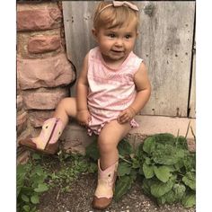 Our bestselling "Addi" boots are designed with light pink and brown leather that make this boot a perfect for match almost any outfit! The added fringe gives "Addi" the perfect amount of uniqueness every little cowgirl wants! Made from real leather these cowgirl boots are made to last! Shea baby boots come in sizes starting at 3-6m & go up to size 12 toddler. Our boots are made from real leather & are comfortable for our smallest to walking boot wearers! Size Chart for Shea Baby Infant Boots: Si Infant Boots, Fringe Boots, Pink And Brown, Baby Boots, Walking Boots, Cowgirl Boots, Brown Boots, Real Leather, Light Pink