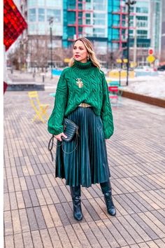 Faux leather pleated skirt, cropped chunky knit turtleneck sweater - winter outfit for women. #pleated #chicwish #winterstyle #winterstreetstyle #winterfashionoutfits #winteroutfitideas #winteroutfits #winteroutfitscold #classyoutfitsforwomen #outfitideas #outfitinspiration #outfitstyle #outfitgrid #outfitideasforwomen #outfittrends #styleinspiration #styletips #stylechallenge Green Pleated Skirt Outfit Christmas, Chunky Turtleneck Sweater Outfits, Fitted Green Pleated Skirt For Winter, Faux Leather Pleated Skirt Outfit, Chic Green Pleated Skirt For Fall, Chunky Sweater Pleated Skirt, Pleated Skirt Outfit Winter, Green Leather Skirt Outfit, Leather Skirt Oversized Sweater