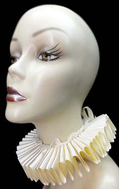 Ivory Satin And Lace Elizabethan Neck Ruff Ruffled Collar Victorian Steampunk Tudor Clown Ruffle Collar, Elizabethan Clothing, Elizabethan Ruff, Tudor Queen, Elizabethan Collar, Tudor Costumes, Morgantown Wv, Gothic Glam, Orange Satin