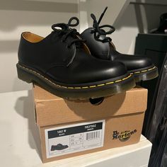 Brand New Dr Martens 1461 W Women’s Oxfords. Bought And Took The Tags Off But Now I Don’t Like Them But I Cannot Return Them. Dr Marten 1461, Dc Martens, Bday Wishlist, Shoes Dr Martens, Wishlist 2024, Dr Martens Black, Dr Martens Shoes, Martens Shoes, Pretty Shoes