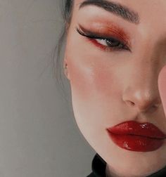 Red Makeup Looks, Red Eye Makeup, Red Makeup, Pinterest Makeup, Dope Makeup, Edgy Makeup, Fancy Makeup, Makeup Makeover, Eye Makeup Art