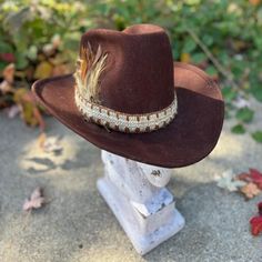 ~ALL SALES ARE FINAL  ITEM DETAILS *Vintage  *Western  100% Wool *Unisex *Hat Band with Feathers  ITEM SPECIFICS LABEL: ?   TAG SIZE: 7 1/8 COLOR: Brown CONDITION: Gently worn vintage condition  *Check out my Etsy store for more great finds!* Instagram | LorettasLaundryVintage Find Instagram, Label Tag, Hat Band, Vintage Western, Cowboy Hat, Cowboy Hats, Etsy Store, Caps Hats, Feathers