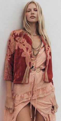 Hippie Inspired Outfits, Parisian Boho, Hozier Concert, Groovy Clothes, Outfit Chic