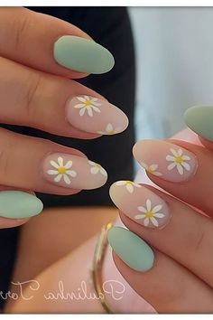 Cut Dog Nails, Fashion Nail Art, Pastel Nail Art, Pink Nail Art Designs, Simple Spring Nails, Easter Nail Designs, Easter Nail Art, Flower Nail Designs, Pink Nail Art