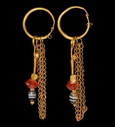 Byzantine Gold Earrings, 6th-9th Century ADWith carnelian and agate beads Imperiul Roman, Medieval History