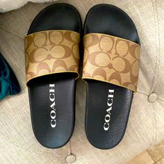 Brand New, Never Worn Coach Slides. Size 7. Coach Sienna Slide, Chanclas Outfit, Coach Slides, Coach Sandals, Slides Outfit, Cute Slides, Pretty Sneakers, Soft Sandals, Plain Sweaters