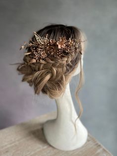 Dark Bronze Flower Hair Comb Elegant Wedding Flower Comb Bridal Headpiece Vintage Wedding Luxury Comb Hair Accessories Magaela Customisable - Etsy Wedding Flower Comb, Wedding Hair Combs, Bridal Headpiece Vintage, Elegant Wedding Flowers, Vintage Wedding Hair, Hair Wreaths, Hair Comb Accessories, Flower Comb, Wedding Luxury