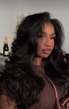 Curled Body Wave Wig, Layers Haircut Black Women, Big Curls For Long Hair Black Women, Black Hair Long Layers Face Framing, Feathered Hair Black Women, Curled Hairstyles Black Women, Fluffy Curls Black Women, Wig Styles For Black Women Lace, Middle Part Bombshell Curls