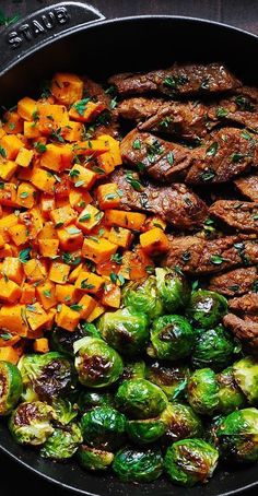 Garlic Butter Steak with Brussels Sprouts and Sweet Potatoes (or Butternut Squash) in a cast iron skillet. Fiber Veggies, Brussels Sprouts And Butternut Squash, Brussels Sprouts And Sweet Potatoes, Butter Steak, Garlic Butter Steak, Chicken Easy, Health Dinner, Health Dinner Recipes, Fall Dinner