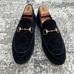 Come With Inserts For Extra Comfort Size 10 Black Gucci Loafers, Gucci Modern Black Loafers, Luxury Black Gucci Loafers, Gucci Leather Slip-on Loafers, Men’s Gucci Loafers, Gucci Jordaan, Velvet Loafers, Gucci Shoes, Loafer Shoes