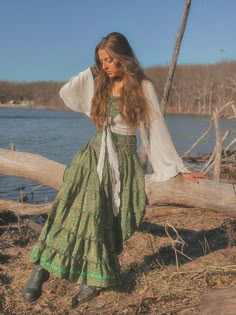 Boho Aesthetic Outfit, Boho Summer Outfit, Witch Aesthetic Outfit, Long Silk Skirt, Hippy Fashion, Bardot Crop Top, Fancy Fits, Silk Maxi Skirt, Maxi Outfits