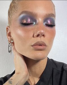 Eye Crayon, Opal Eyes, Rave Makeup, Ethereal Makeup, Glowy Makeup, Kiss Makeup, Sims 4 Cc, Creative Makeup, Artistry Makeup