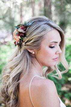 Bridal Hair Side Swept, Overtone Hair, Wedding Hairstyles Bride, Boho Wedding Hair, Floral Hair Clip, Side Hairstyles, Bridal Hairstyle