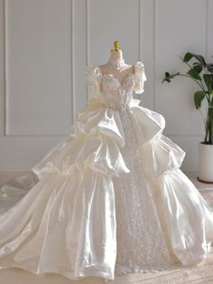 Puffy Wedding Dresses, Dresses Romantic, Pretty Wedding Dresses, 파티 드레스, Old Fashion Dresses, Chique Outfits, Princess Ball Gowns, Dresses Mermaid, Dream Wedding Ideas Dresses