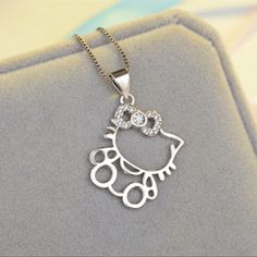 Beautiful Dainty Kitty Necklace Featuring Hollow Style Silver Plated, And Rhinestone Bow , Stamped 925 On It , Sanrio Jewelry, Hello Kitty Necklace, Cat Necklace Silver, Kitty Necklace, Chic Tattoo, Crystal Bead Jewelry, Hello Kitty Accessories, Stone Material, Rhinestone Bow