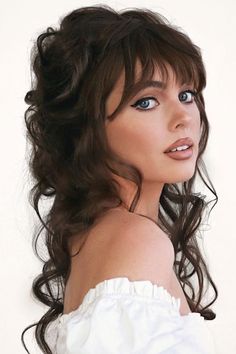 60s Hairstyles With Bangs, Bridgette Bardot Inspired Hair, Vintage Ball Hairstyles, Hoco Hair Ideas With Bangs, Brigitte Bardot Wedding Hair, Bridesmaid Bangs Hairstyles, Brigitte Bardot Inspired Hair, Long Hairstyles With Bangs For Wedding, Bridget Bardot Bridal Hair