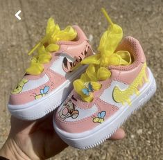 Custom Forces, Painted Af1, Custom Baby Shoes, Winnie The Pooh And Tigger, Pooh And Tigger, Shoe Last