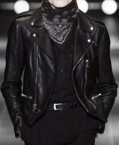 Rockstar Clothes Mens, Gothic Style Men, Biker Outfit Men, Rock Outfits, Rocker Style, Punk Outfits, Vintage Leather Jacket, Moda Vintage, Leather Jacket Black