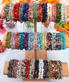 Luxury Gemstone Beads As Gift, Chip Stone Bracelet, Watermelon Quartz, Crystal Beaded Bracelets, Girly Bracelets, Chip Bracelet, Crystal Bead Jewelry, Earthy Jewelry, Crystal Chips