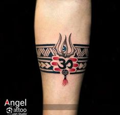 Shiv Trishul Tattoo Design, Trishul Tattoo Designs On Hand, Trishul With Rudraksh Tattoo Designs, Shivji Trishul Tattoo, Trishul With Mantra Tattoo, Trishul Tattoo Designs, Indian Tattoo Design, Wrist Band Tattoo