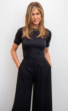 Casual Dresses For Summer, Mode Over 50, Estilo Rachel Green, Jennifer Aniston Style, Jenifer Aniston, Paris Mode, Rachel Green, Fashion Over 40, Looks Style