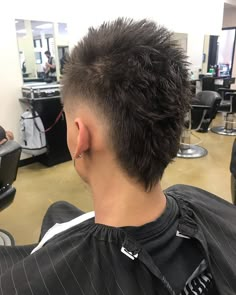 Women's Mohawk Hairstyles, Mohawk Back View, Mullet Mohawk Mens, Short Mohawk Men, Mohawk Fade Men, Fauxhawk Fade Men, Fohawk Haircut Fade, Undercut Braid