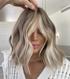 Fall Blonde Hair, Dark Blonde Hair Color, Blond Balayage, Spring Hair Color, Dirty Blonde Hair, Spring Hair, Dark Blonde Hair, Blonde Hair Inspiration, Blonde Hair Looks