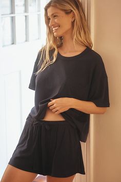 Eberjey Aloe-Infused Lounge Shorts Sleepwear Ideas, Sleep Tops, Classic Pajamas, Anthropologie Wedding, Comfortable Pajamas, High Waisted Briefs, Women's Sleepwear, Women's Pajamas, Satin Pyjama Set