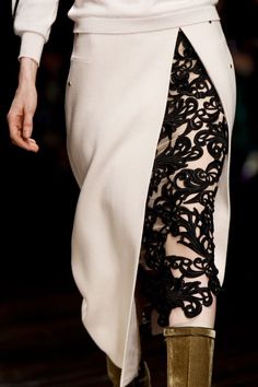 Marios Schwab, Detail Couture, London Fashion Weeks, Dress Blues, Runway Pictures, 가을 패션, Mode Vintage, Fashion Details