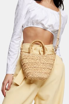 7 Cool Summer Accessory Trends Under $50 | Who What Wear Sac Diy, Bag Outfit, Straw Tote Bag, Rattan Bag, Woven Tote Bag, Straw Bags, Straw Tote, Accessories Bags Purses, Topshop Outfit