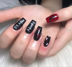 Kakegurui Nails, Nail Art Emo, Tokyo Ghoul Nails, Metalhead Nails, Glass Nails Art, Band Nails, Halloween Acrylic Nails