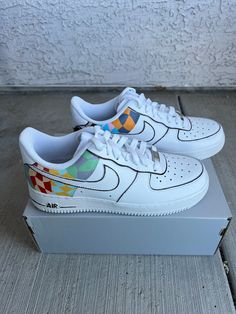 Hand painted Air Force 1's. This design is gender-neutral and fits every occasion.  This design is one of my favorites; however, I can design the exact shoe you're looking for upon request in any size (please message). Whether you're treating yourself or looking for a personalized gift, these one-of-a-kind sneakers will definitely turn heads and elevate your streetwear style. This design can be painted onto any size of your choice upon purchasing. When ordering, please let me know which size you Artistic White Custom Sneakers For Streetwear, White Custom Leather Sneakers With Waterproof Paint, White Leather Custom Sneakers With Waterproof Paint, Artistic White High-top Sneakers, White Lace-up Sneakers With Custom Artwork, White Hand Painted Lace-up Sneakers, Hand Painted White Low-top Custom Sneakers, Multicolor Low-top Sneakers With Custom Artwork, Multicolor Custom Artwork Low-top Sneakers