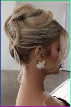 Glam Up Dos Hairstyles, Hairdos 2024, Out Of Face Wedding Hairstyles, Loose Updo Bridal Hair, Classy Bridal Hair Updo, Balayage Bridal Hair, Trendy Updos For Long Hair, Chic Wedding Updo, Loose Curled Updo Wedding