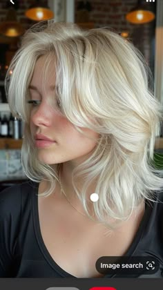 Blonde 80s Hair, Frosted Tips Women Hair, Anne Core, Frosted Tips, Platinum Blonde Hair Color, Hair Inspiration Short, Blowout Hair, Blonde Hair Inspiration, Blonde Hair Looks