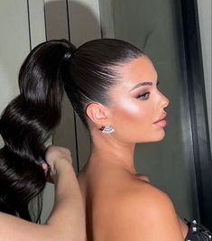 Sleek Prom Hair, Ponytail Bridal Hair, Bridal Ponytail, Slick Ponytail, Slicked Back Ponytail, Peinados Hair Styles, Elegant Ponytail, High Ponytail Hairstyles, Love Is In The Hair