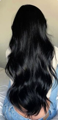 Natural Jet Black Hair, Black Hair Vibes, Very Long Dark Hair, Super Black Hair, Black Glossy Hair, Black Hair Care Aesthetic, Hey Black Hair, Black Hair Inspo Long, Beach Waves Black Hair