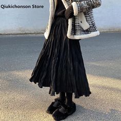 Long Skirt Winter, Fall Knit Sweater, Plaid Jacket Women, Warm Winter Jackets, Black Pleated Skirt, Long Skirts, Skirt Women, Warm Outfits, Couple Outfits