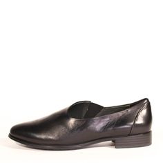 Sleek, chic, and comfortable is the motto of these DONEL slip-on leather loafer styled flats. Upper: Leather Sleek Chic, Loafers Style, Leather Flats, Black Label, Fashion Flats, Leather Loafers, Chelsea, Loafers, Slip On