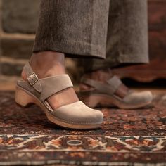 Lucia is the heeled, closed-toe clog that makes the transition into fall adjustable and adorable. Dansko Shoes Outfits, Dansko Clogs Outfit Fall, Clogs With Dress, Closed Toe Work Shoes, Women’s Clogs, Dansko Clogs Outfit Work, Clogs Fall Outfit, Womens Fall Shoes, Dansko Clogs Outfit