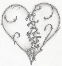 Drawing Heart, Small Bird Tattoo, Heart Tattoo Designs, Heart Drawing, Tattoo Outline, Tattoo Design Drawings, Heart Tattoo