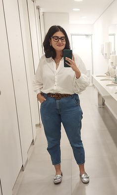 Outfit For Short Women, Outfits For Short Women Curvy, Curvy Work Outfit, Casual Plus Size Outfits, Cute Baddie Outfits, Plus Size Fashion Dresses, Big Size Fashion, Outfits Gorditas, Tee Shirt Outfit