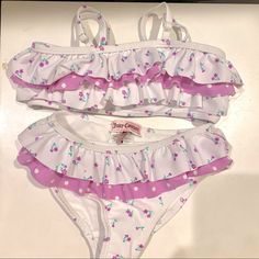 Adorable Floral And Polka Dot Print Bikini. Ruffle Layers And Adjustable Straps. Great For Fun In The Sun And Splashing About. New Without Tags Size 4t Y2k Bikinis, River Mermaid, Twilight Dr, Small Waist Workout, Ruffle Swimsuit, Waist Workout, Fun In The Sun, Kids Swimming, Bras And Panties