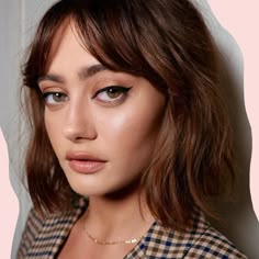 The Bottleneck Bob Is the Dainty Haircut Trend With a Sweet Twist—See Photos | Glamour Diamond Face Short Haircut, Hair For Square Face Shape, Bottleneck Bob, Bob For Round Face, Best Haircuts For Square Faces, Diamond Face Haircut, Hairstyles For Round Face Shape, Haircuts For Square Faces, Haircut Guide