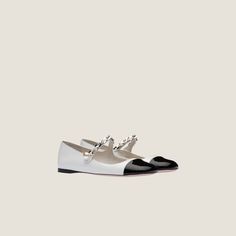 White/black Patent Leather Ballerinas | Miu Miu Miu Miu Flats, Pearl Fabric, Fabric Logo, Logo Label, Black Patent Leather, Ballerinas, Metal Chain, Miu Miu, Patent Leather