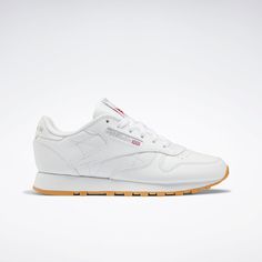 Clean, minimalist design keeps your look forever fresh. Consider these women's Reebok Classic Leather Shoes your blank canvas for style. Sharp lines and solid colours make it easy to pair them with anything. Behind the scenes, a cushioned midsole and soft lining add nonstop comfort. DETAILS Eva midsole Foam covered sockliner High abrasion resistant Lace closure White Reebok, Reebok Classic Leather, Reebok Classics, Reebok Sneakers, Reebok Women, Reebok Shoes, Womens Reebok, Reebok Classic, Women Lifestyle